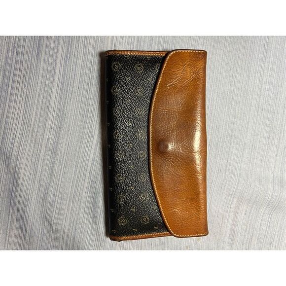 Pollini Leather wallet from Italy - Picture 1 of 7